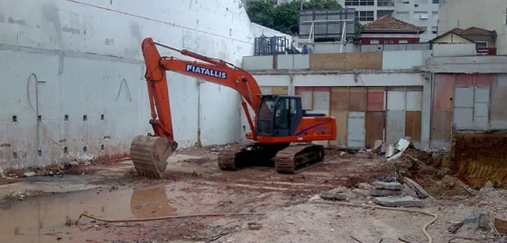 DEMOLIÇÃO DE ALTO RISCO